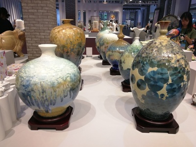 潮州陶瓷精品晋京 方寸之间展国瓷风采，千年窑火铸时代华章